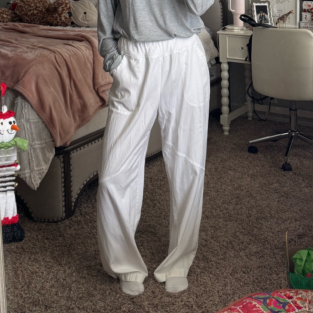 Zenergy by Chico’s White Pants